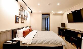 Haru Hotel
