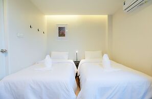 Metro Hotel