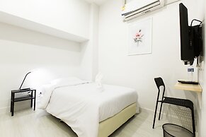 Metro Hotel