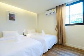 Metro Hotel