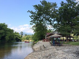 River & Mountain resort