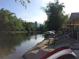 River & Mountain resort