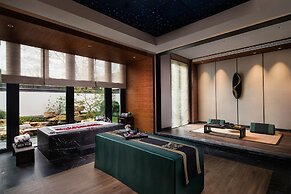 Banyan Tree Anji