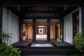 Banyan Tree Anji