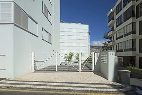Jasmineiro III by An Island Apart