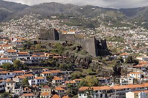 Jasmineiro III by An Island Apart