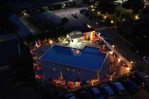 Hotel Avila In