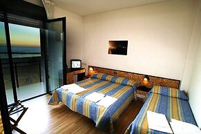 Hotel Avila In