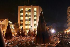 Hotel Avila In
