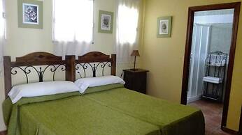 Hostal Rural Las Lomas