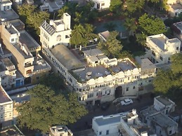 Hotel Raj Palace By Howard