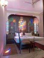 Hotel Raj Palace By Howard