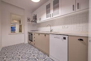 Gurel Garden House