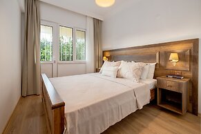 Gurel Garden House