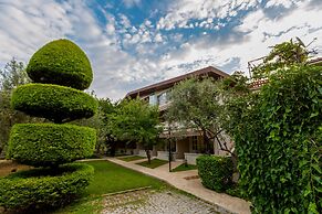 Gurel Garden House