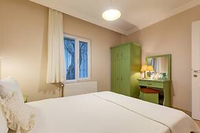 Gurel Garden House