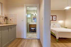 Gurel Garden House