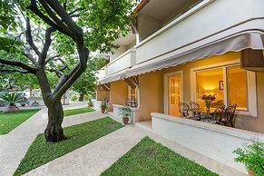Gurel Garden House