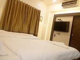 Hotel Pushpak Park