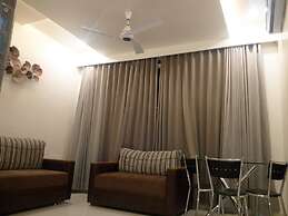 Hotel Pushpak Park