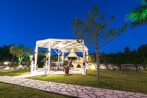 Fontana Holiday Home
