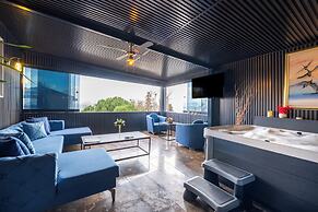 216 Castle Hotel