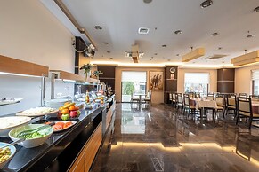 216 Castle Hotel