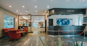 216 Castle Hotel