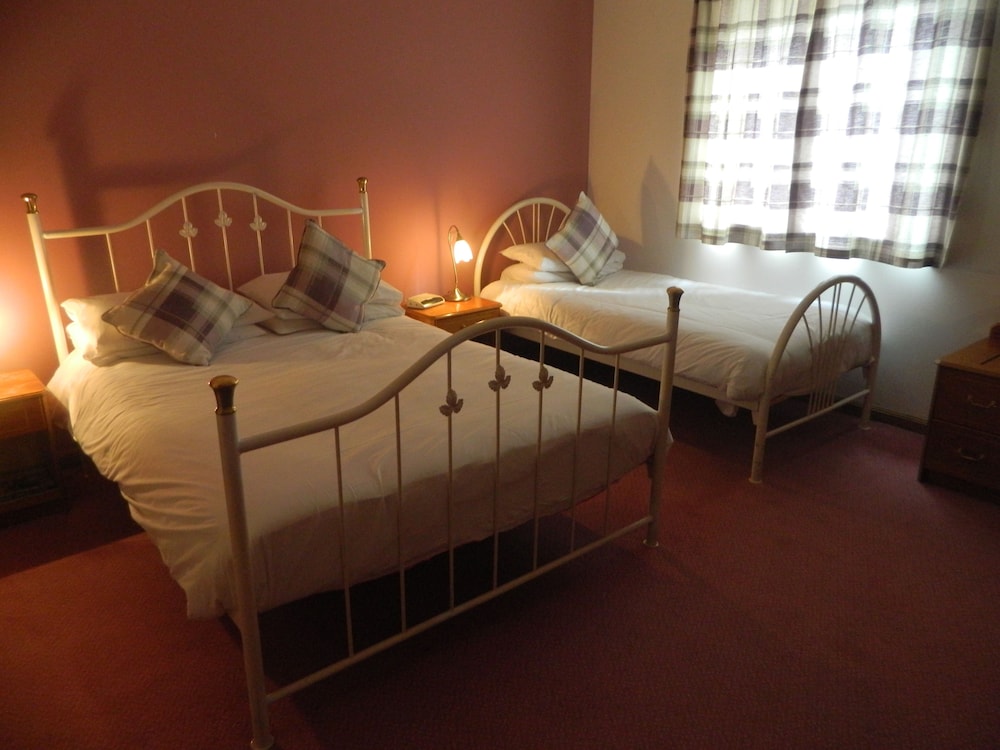 Red House Hotel