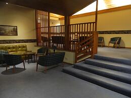 Red House Hotel