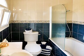 Villa Silverline