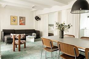 Churchill 2BR by Daniel&Jacob's