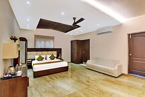 Celebrity Resort