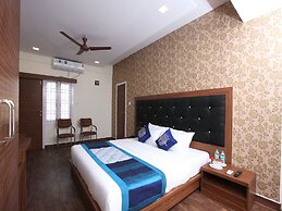 Capital O 14043 Hotel Star Holiday