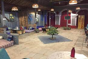Hotel Grand Barrack