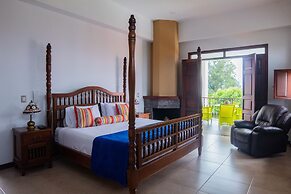 La Herencia Hotel