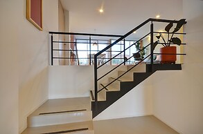 Manila House