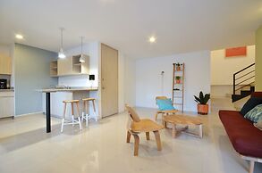 Manila House