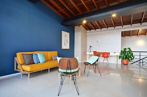 Manila House