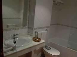 Hotel Calderon