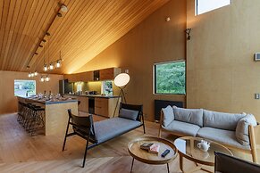Foxwood E by H2 Life
