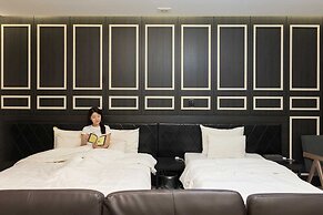 Hotel Moon Cheonan Sinbuldang