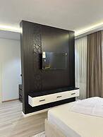 Karim Parkside Hotel