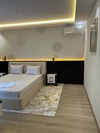 Karim Parkside Hotel