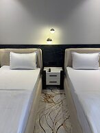 Karim Parkside Hotel