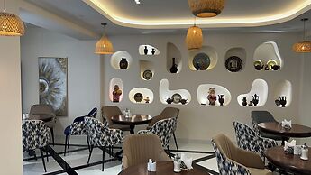 Karim Parkside Hotel