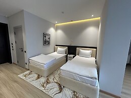 Karim Parkside Hotel