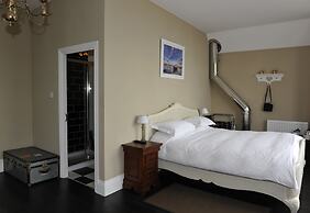 Suenos Guesthouse