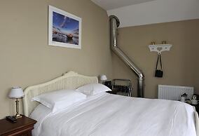 Suenos Guesthouse
