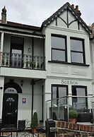 Suenos Guesthouse